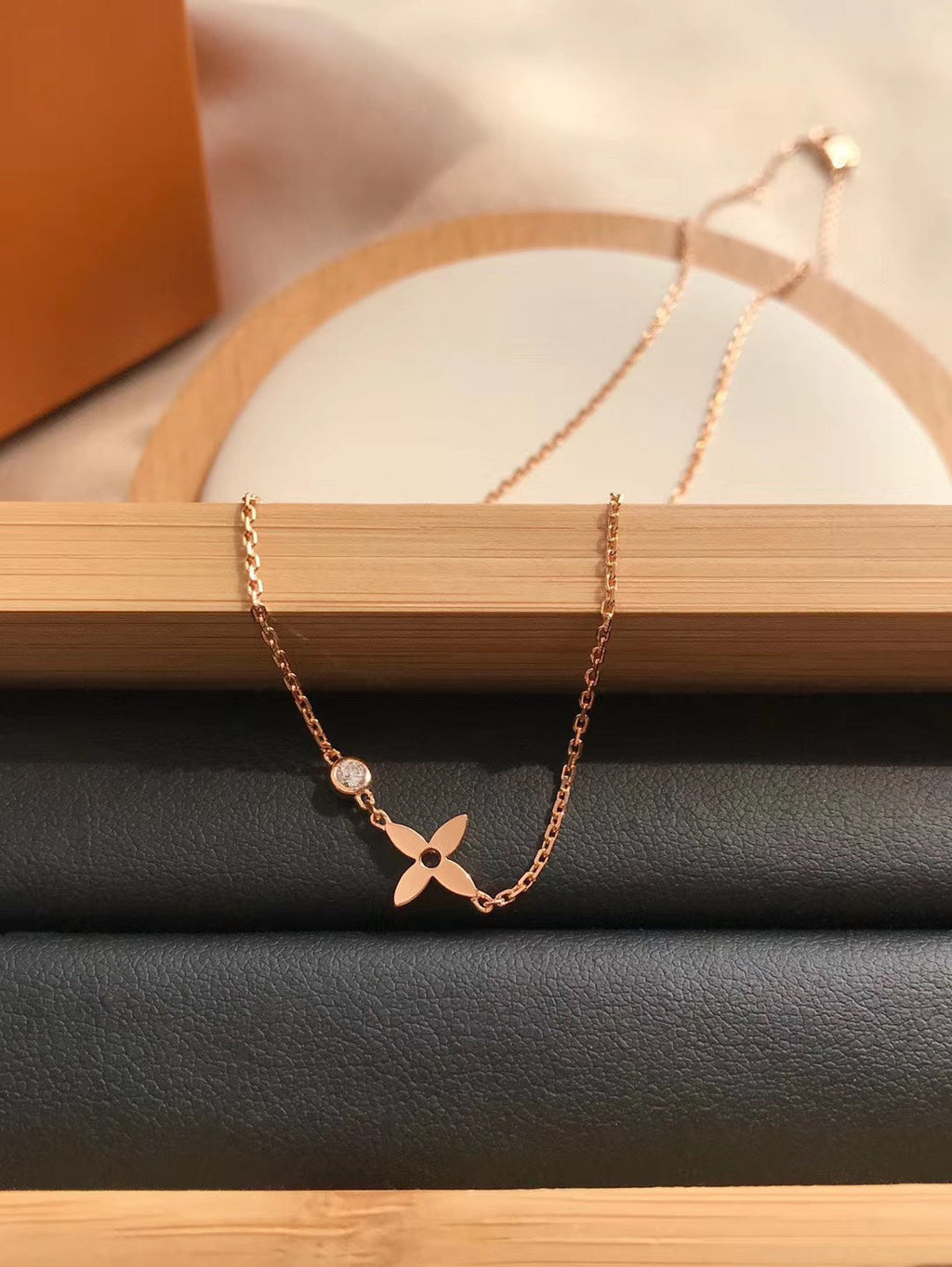 [Marin]BLOSSOM PENDANT PINK GOLD AND DIAMOND