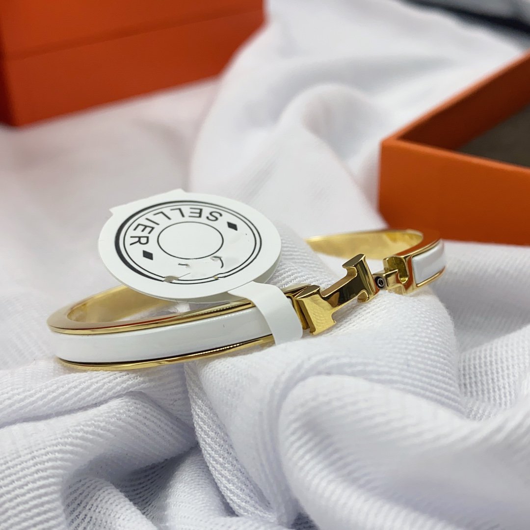 [Marin]CLASSIC HM CLIC WHITE 8MM ENAMEL BRACELET
