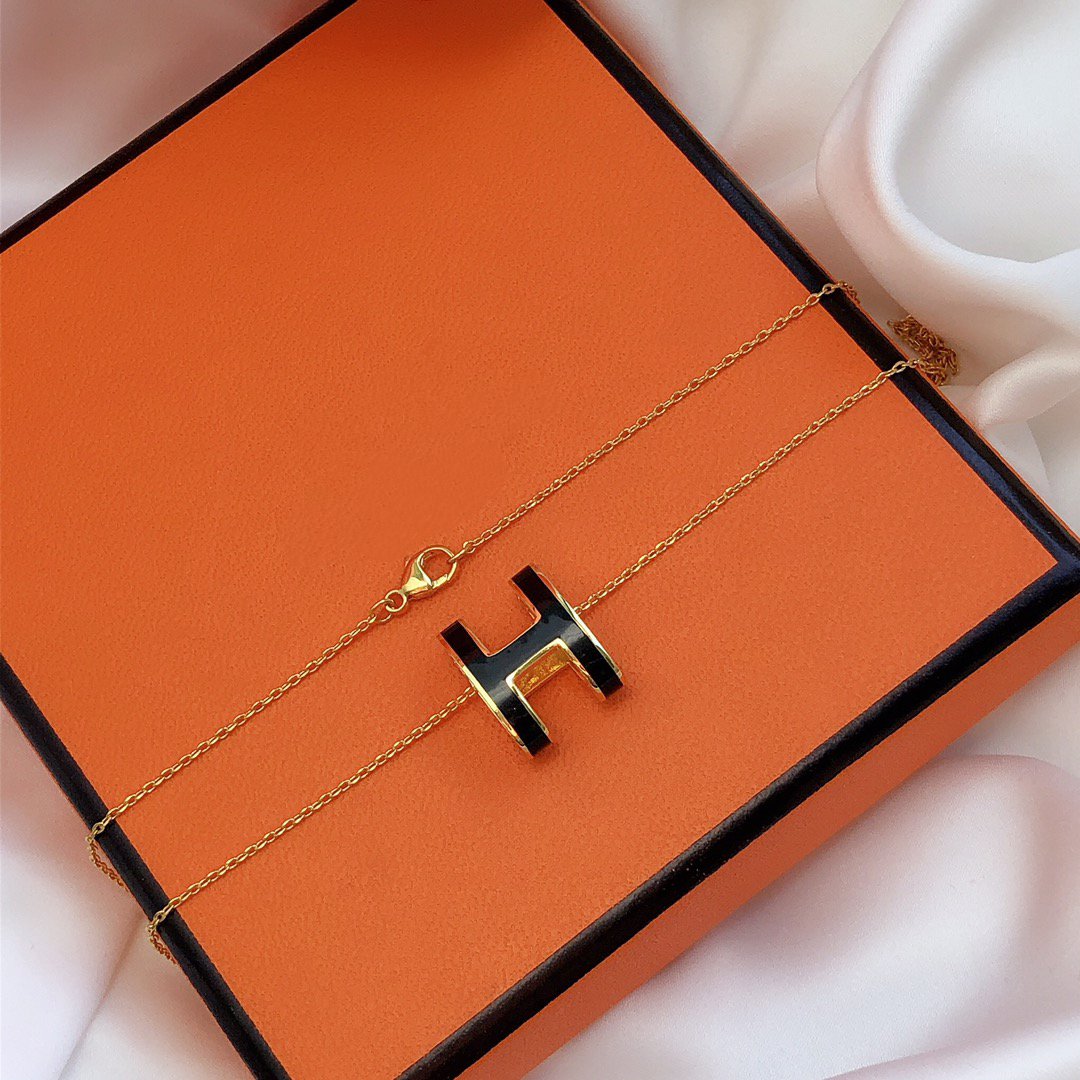 [Marin]HM CLIC BLACK ENAMEL GOLD NECKLACE