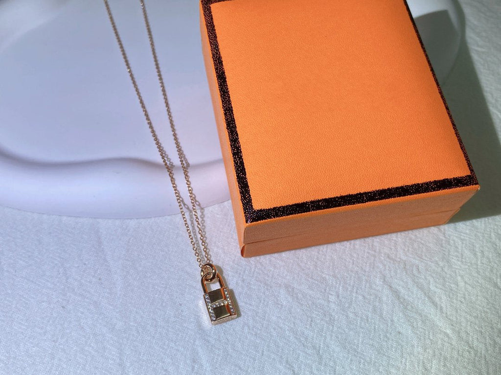[Marin]HM ADVANCED NICHE LOCK HEAD NECKLACE DIAMONDS