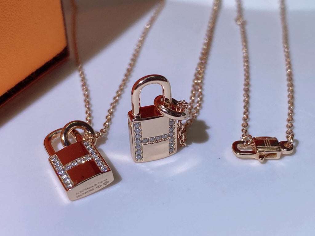 [Marin]HM ADVANCED NICHE LOCK HEAD NECKLACE DIAMONDS