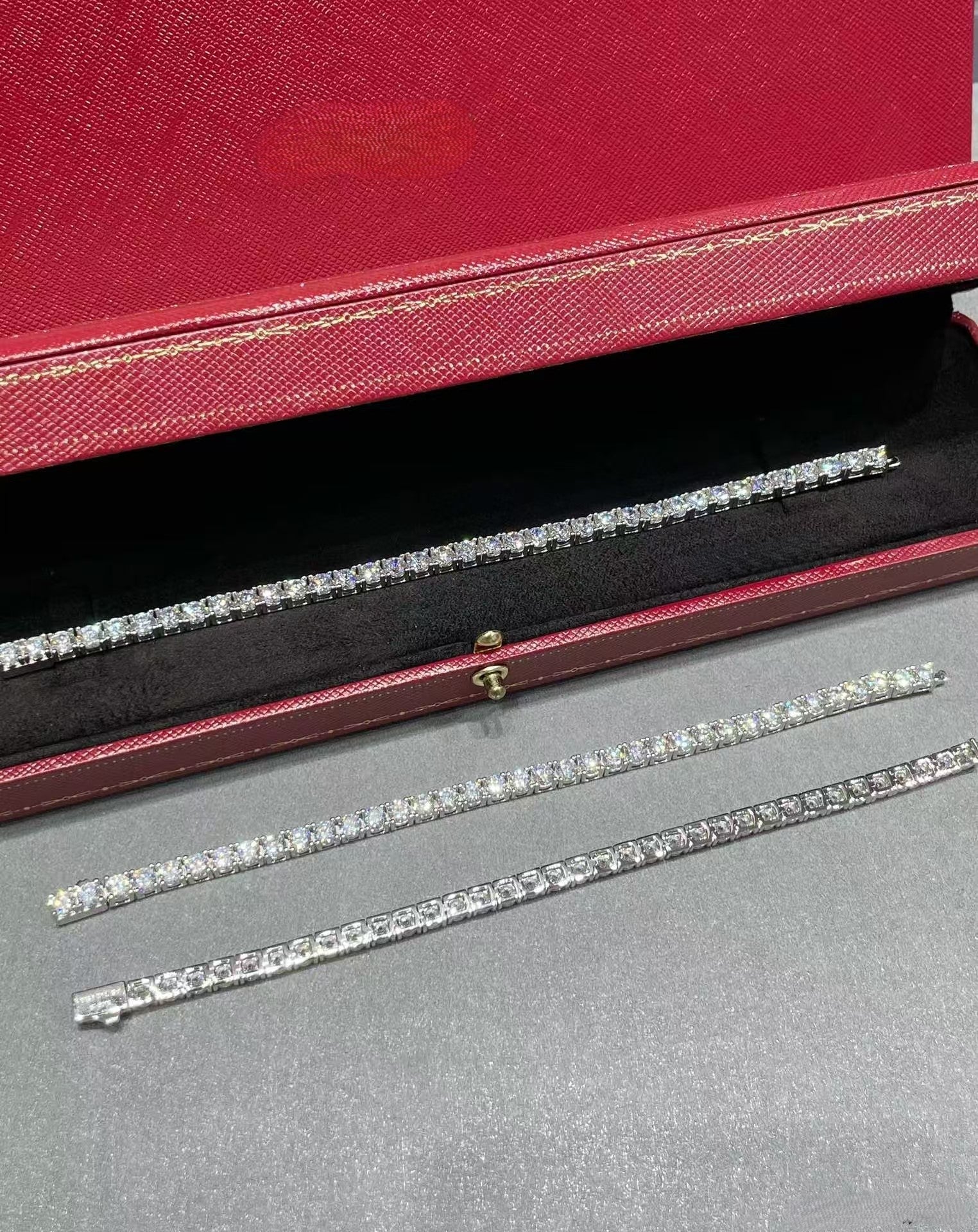 [Marin jewelrys]TENNIS BRACELET WITH FULL DIAMOND SETTING