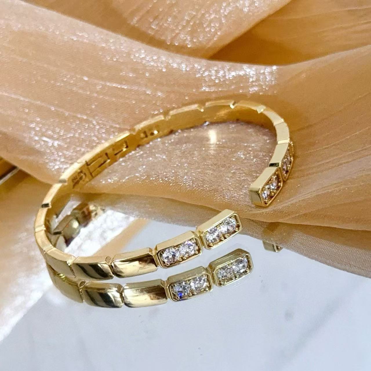 [Marin jewelrys]LOVE DIAMOND OPEN  BRACELET