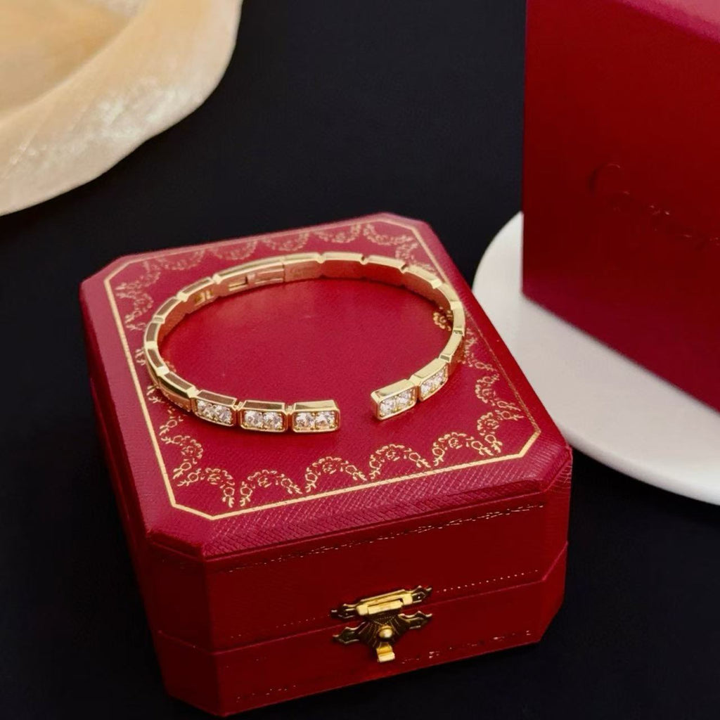 [Marin jewelrys]LOVE DIAMOND OPEN  BRACELET
