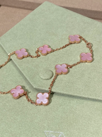 [Marin Jewellery] Pink Necklace with Ten Clover Designs
