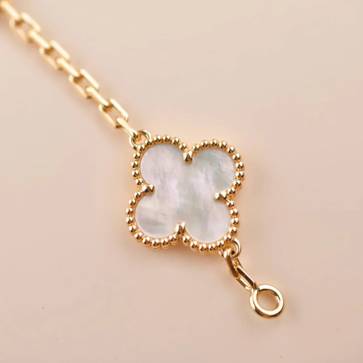 [⭐Shinejoy]CLOVER WHITE PEARL MOP BRACELET 5 MOTIFS COLLECTION