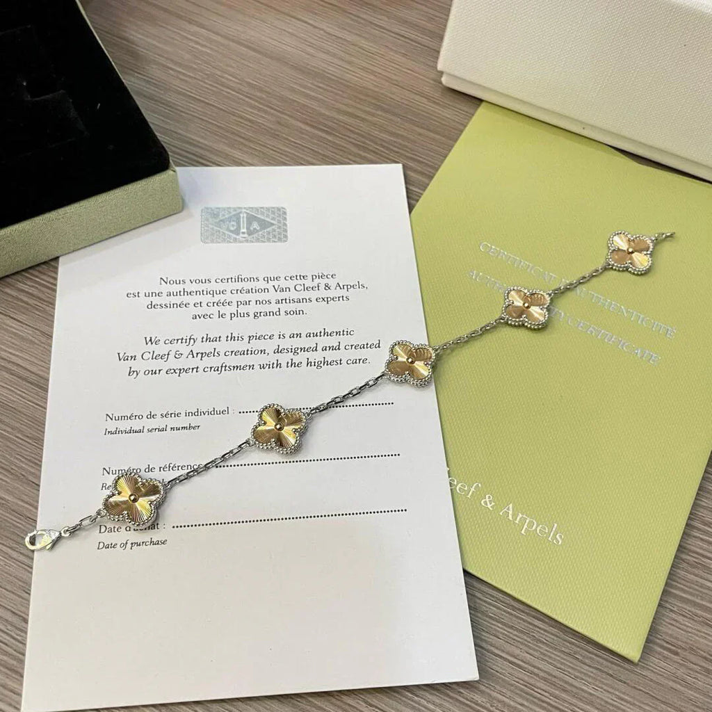 [⭐Shinejoy] CLOVER 5 MOTIF LASER BRACELET COLLECTION