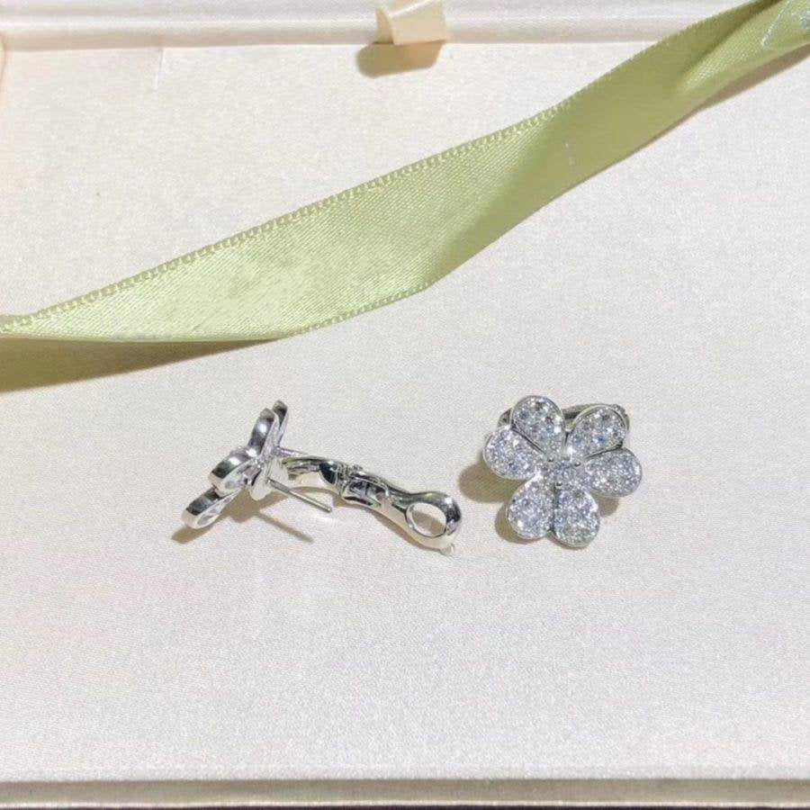 [Marin]FRIVOLE SILVER FLOWER DIAMOND EARRINGS