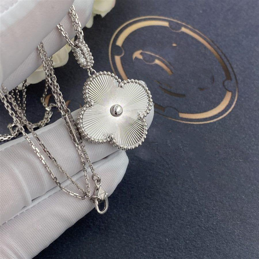 [Marin]CLOVER 25MM SILVER BIG CLOVER NECKLACE
