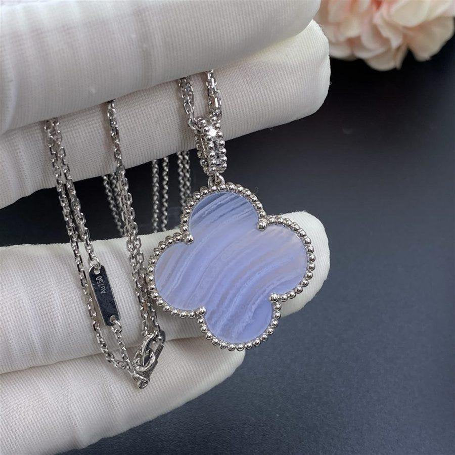 [Marin]CLOVER SILVER CHALCEDONY BIG CLOVER NECKLACE