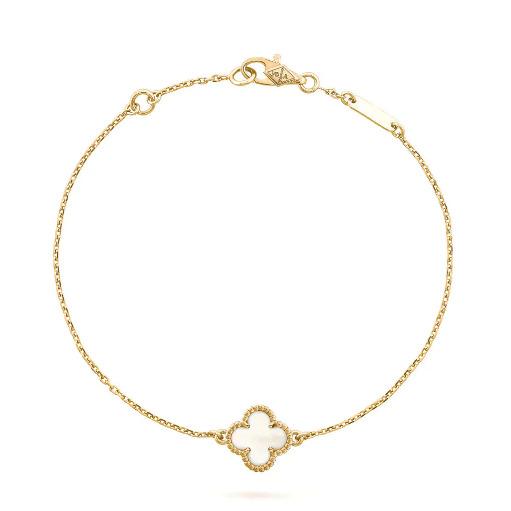 [Marin]CLOVER WHITE MOP SINGLE FLOWER BRACELET
