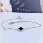 [Marin]CLOVER ONYX SINGLE FLOWER BRACELET