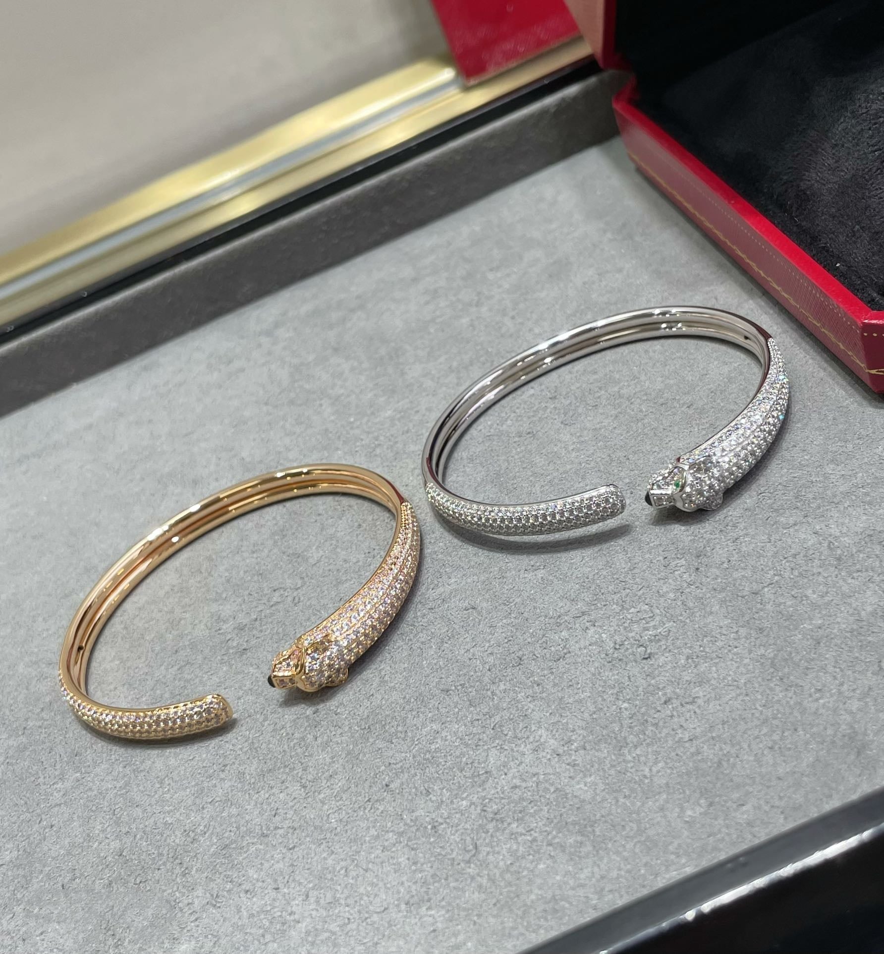 [Marin]PANTHERE FULL DIAMOND OPEN BRACELET