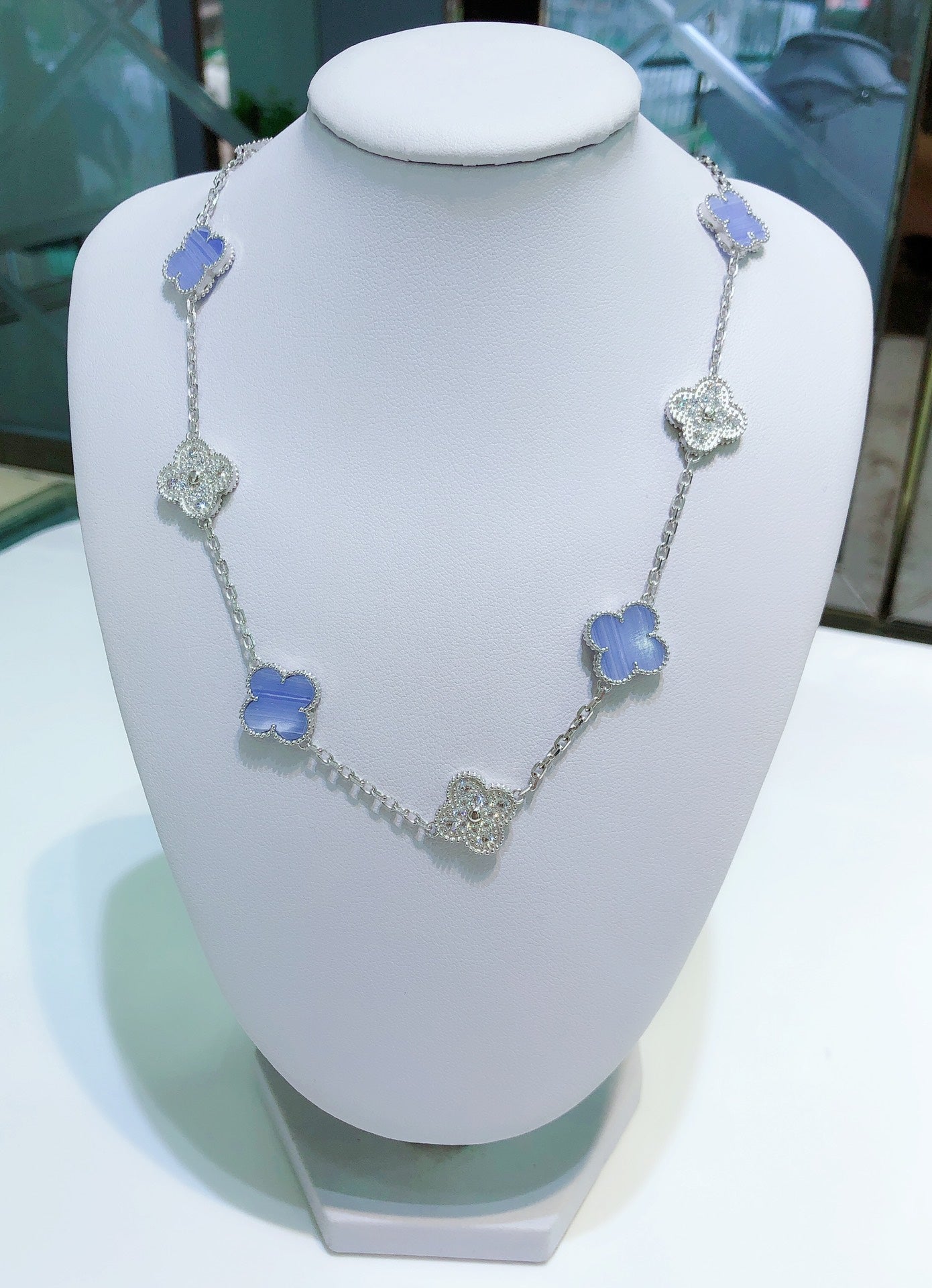 [Marin]CLOVER 10 MOTIFS CHALCEDONY DIAMONDS SILVER NECKLACE