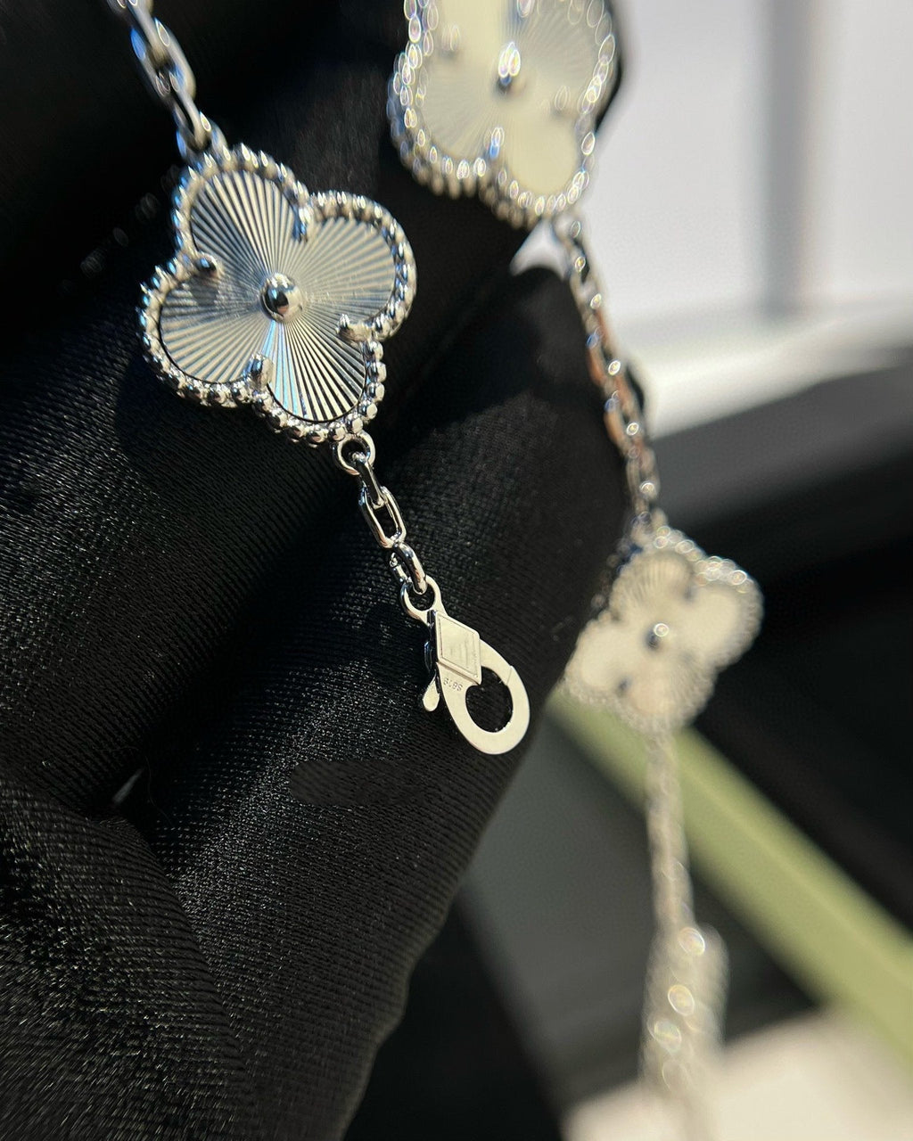 [⭐Shinejoy] CLOVER 5 MOTIF LASER BRACELET COLLECTION